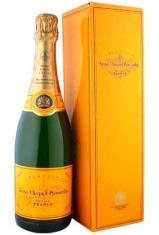 Veuve Clicquot - Brut Yellow Label with Gift Box NV (750ml) (750ml)